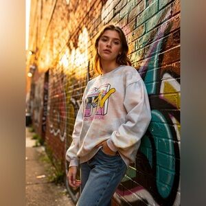 MTV White and Yellow Graphic Sweatshirt